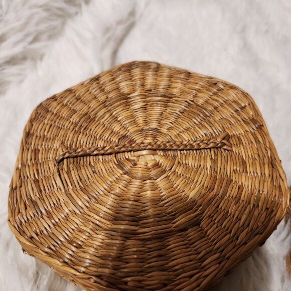 Vintage Handwoven Jiangxi Handicrafts Nesting Baskets Set Of 5 - Picture 7 of 15